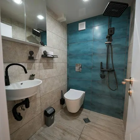 Sunny 2-bedroom With Sea View * 바르나