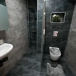 Sunny 2-bedroom With Sea View