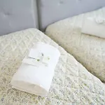 Апартамент Sunny 2-bedroom With Sea View