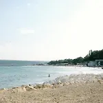 Sunny 2-bedroom With Sea View Апартамент Варна