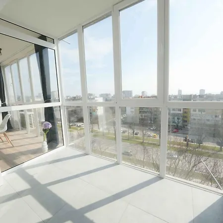 Sunny 2-bedroom With Sea View Appartement Varna