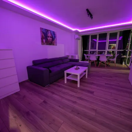 Sunny 2-bedroom With Sea View