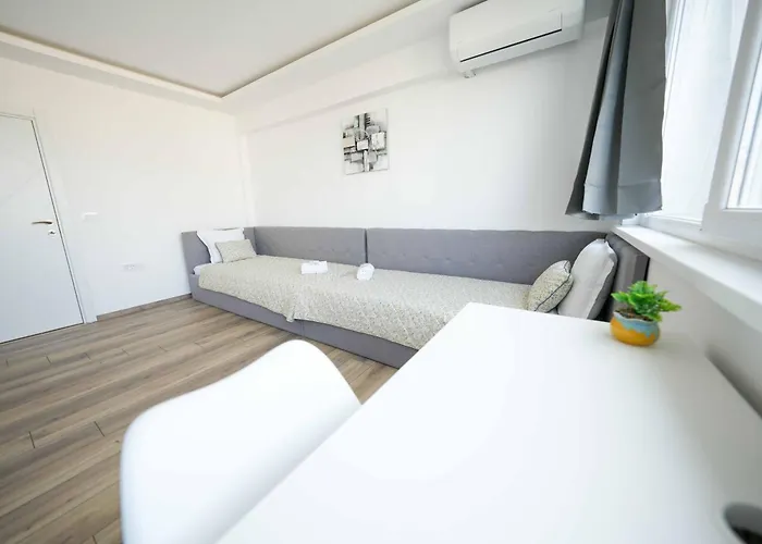 Appartamento Sunny 2-bedroom With Sea View Varna